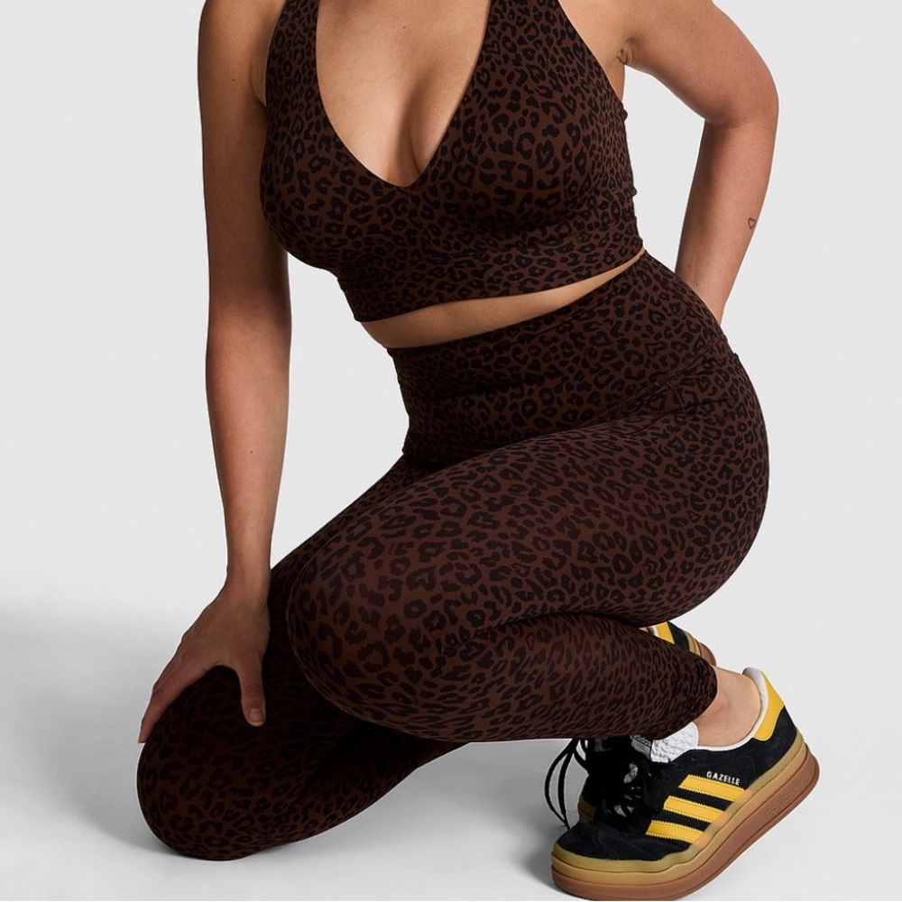 NEW PINK Victoria's Secret Leopard Print Relay Leggings XL